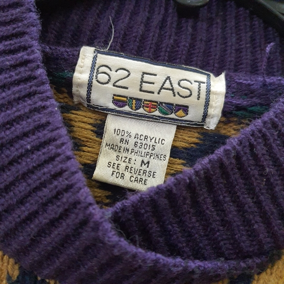 Vintage 63 East Medium Striped Fluer de Lis Mock V Neck Knit Pull Over Sweater - Picture 2 of 3